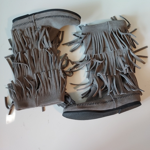 Minnetonka Shoes - MINNETONKA 3 layer fringe boots